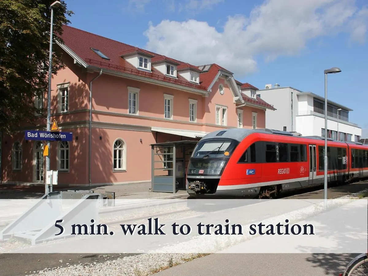 Hallo!-Apartment: Spacious City-Center Flat with Sunny Terrace Bad Worishofen Germany